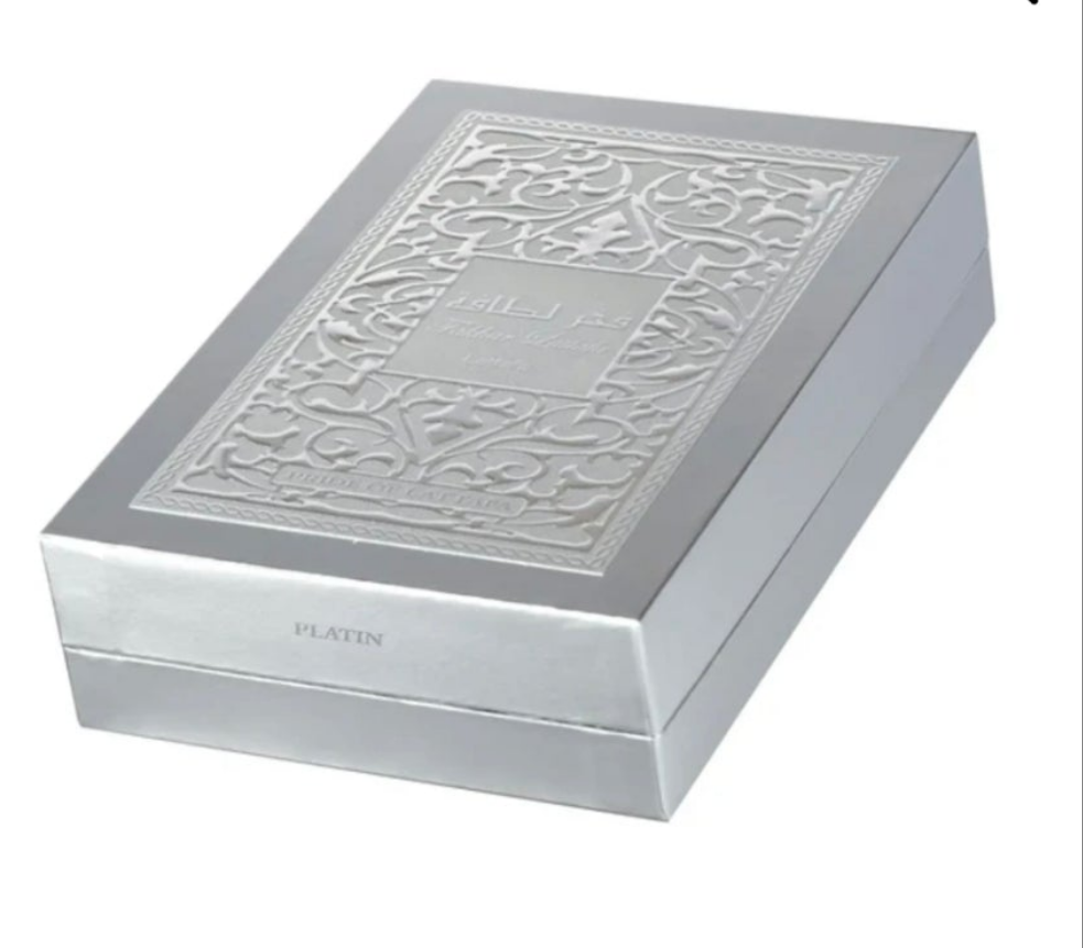 Lattafa Fakhar Platin 100ml Eau de Parfum Bergamot pink pepper cardamom lavender ginger Guava palo Santo incense sandlewood
